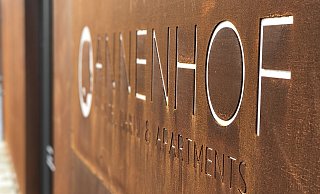 In der Lokalpolitik war das Echo auf den Cortenstahl am neuen Hotel geteilt. - Till Brand In der Lokalpolitik war das Echo auf den Cortenstahl am neuen Hotel geteilt. - Till Brand