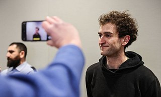 Der als «Mönch von Lützerath» bekannt gewordene Klima-Aktivist ist vom Amtsgericht zu einer Geldstrafe von 4.200 Euro verurteilt worden. - Oliver Berg/dpa Der als «Mönch von Lützerath» bekannt gewordene Klima-Aktivist ist vom Amtsgericht zu einer Geldstrafe von 4.200 Euro verurteilt worden. - Oliver Berg/dpa