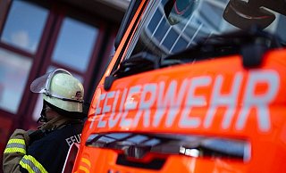 Die Feuerwehr war bei einem Brand in einer Klinik im Einsatz. (Symbolbild) - Marijan Murat/dpa Die Feuerwehr war bei einem Brand in einer Klinik im Einsatz. (Symbolbild) - Marijan Murat/dpa