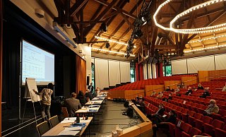 Im Bad Meinberger Kurtheater hat der Rat die Ausschüsse neu gebildet. - Michaela Weiße(LZ)