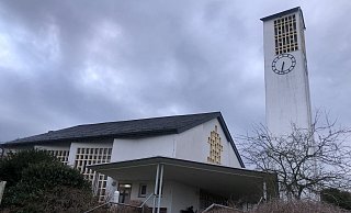 Die evangelisch-reformierte Kirche in Schieder. - Silke Buhrmester Die evangelisch-reformierte Kirche in Schieder. - Silke Buhrmester