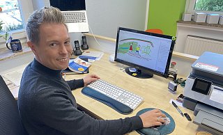 Philipp Niemeyer ist neuer Leiter der Kita der Friedrich-Linnemann-Stiftung in Bösingfeld. - Siegfried Mühlenweg Philipp Niemeyer ist neuer Leiter der Kita der Friedrich-Linnemann-Stiftung in Bösingfeld. - Siegfried Mühlenweg