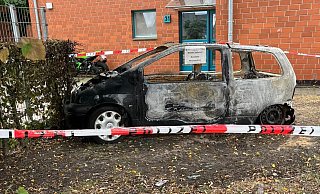 Dieses Auto ist möglicherweise vorsätzlich in Brand gesetzt worden. - Axel Brinkmann