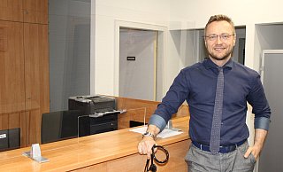 Sergei Stepanov ist das neue Gesicht unter den Kalletaler Haus&auml;rztinnen und Haus&auml;rzten. - Lorraine Brinkmann