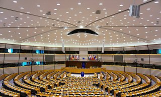 Ob es in Lemgo einen neuen Anlauf geben soll, ein Jugend- oder Schülerparlament einzurichten, ist umstritten. Da Symbolbild zeigt den Plenarsaal des Europäischen Parlaments in Brüssel. - Pixabay
