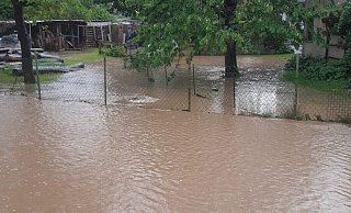 In Brosen sollen innerhalb kürzester Zeit 40 Liter Regen pro Quadratmeter gefallen sein. - Feuerwehr Kalletal