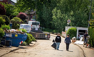 Der Starkregen im Mai hat die Anwohner im Detmolder Ortsteil Klüt besonders schwer erwischt. Die Schäden an den Häusern waren zum Teil enorm. - Raphael Bartling Der Starkregen im Mai hat die Anwohner im Detmolder Ortsteil Klüt besonders schwer erwischt. Die Schäden an den Häusern waren zum Teil enorm. - Raphael Bartling