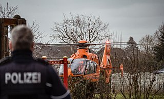 In der Siedlung "Rote Erde" ist Rettungshubschrauber "Christoph 13" im Einsatz. - FreitagTV/Stock In der Siedlung "Rote Erde" ist Rettungshubschrauber "Christoph 13" im Einsatz. - FreitagTV/Stock