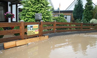 2016 wurde der Ortsteil Selbeck nach einem Starkregenereignis überschwemmt. Zahlreiche Keller liefen voll. - Archivfoto: Sylvia Frevert 2016 wurde der Ortsteil Selbeck nach einem Starkregenereignis überschwemmt. Zahlreiche Keller liefen voll. - Archivfoto: Sylvia Frevert