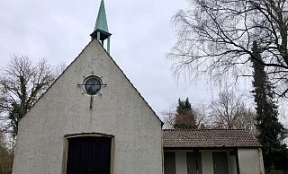 Die Friedhofskapelle in Lockhausen stand eigentlich schon vor dem Abriss. Jetzt soll sie nach dem Willen des Ortsausschusses erhalten bleiben. - Sven Kienscherf Die Friedhofskapelle in Lockhausen stand eigentlich schon vor dem Abriss. Jetzt soll sie nach dem Willen des Ortsausschusses erhalten bleiben. - Sven Kienscherf