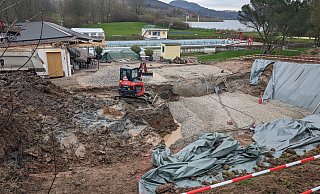 Die Bauarbeiten im Freibad schreiten voran. Die Erdarbeiten sind fast abgeschlossen. - Rolf Stanislawski