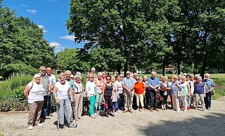 Die Reiseteilnehmer der AWO Hohenhausen haben sich in Bad Driburg umgesehen und sch&ouml;ne Stunden erlebt. - AWO