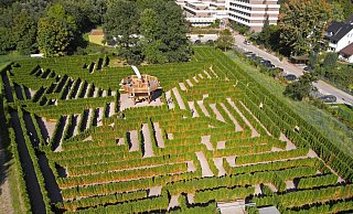 Der Irrgarten Hortus Vitalis in Bad Salzuflen ist nach Angaben der Betreiber der größte Irrgarten Kontinentaleuropas. - (C) by Caplio GX100 User Der Irrgarten Hortus Vitalis in Bad Salzuflen ist nach Angaben der Betreiber der größte Irrgarten Kontinentaleuropas. - (C) by Caplio GX100 User
