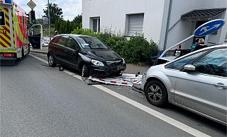 Glimpflicher als gedacht ist der Unfall im Bereich Bielefelder Straße/Hasselstraße ausgegangen. - Feuerwehr Lage