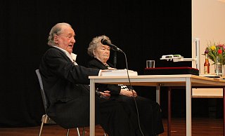 Ivar Buterfas-Frankenthal und seine Frau Dagmar sind zu Gast am Marianne-Weber-Gymnasium. - Nico Düllmann