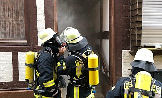 Die Freiwillige Feuerwehr Lügde hilft derzeit aus. In Bad Pyrmont haben 40 Feuerwehrleute hingeworfen. Das Foto entstand bei einer Übung. - Archivfoto: Feuerwehr Lügde