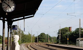 In Horn mussten die Fahrgäste eines Zugs evakuiert werden. - Symbolfoto: Pixabay