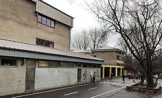 Die Erich-Kästner-Schule an der Otto-Hahn-Straße. - Thomas Reineke Die Erich-Kästner-Schule an der Otto-Hahn-Straße. - Thomas Reineke