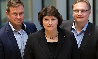 Die lippischen SPD-Landtagsabgeordneten Alexander Baer, Ellen Stock und Dennis Maelzer (von links) fordern von der Landesregierung, die Förderung der Kommunen nicht zu reduzieren. - Patrick Bockwinkel Die lippischen SPD-Landtagsabgeordneten Alexander Baer, Ellen Stock und Dennis Maelzer (von links) fordern von der Landesregierung, die Förderung der Kommunen nicht zu reduzieren. - Patrick Bockwinkel