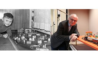 Rainer Wittmann 1954 (links) und heute mit seiner Eisenbahn, die er zum damaligen Weihnachtsfest geschenkt bekommen hat. Zu sehen ist sie aktuell in der neuen Ausstellung "Spielzeug", die sich durch die Wandelhalle zieht. - Alexandra Schaller/Rainer Wittmann Rainer Wittmann 1954 (links) und heute mit seiner Eisenbahn, die er zum damaligen Weihnachtsfest geschenkt bekommen hat. Zu sehen ist sie aktuell in der neuen Ausstellung "Spielzeug", die sich durch die Wandelhalle zieht. - Alexandra Schaller/Rainer Wittmann