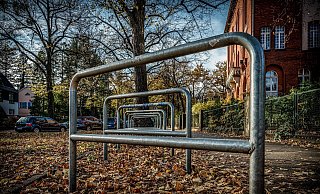 In Kalletal werden 33 neue Fahrradst&auml;nder aufgebaut, die voraussichtlich so &auml;hnlich aussehen wie auf diesem Foto. - Achim Scholty/Pixabay (Symbolbild)