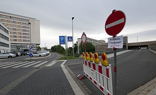 Das Parkhaus am Finanzamt war für die Beseitigung der Brandschäden durch drei Fahrzeuge im Gebäude bereits im Jahr 2020 mal gesperrt. - Archivfoto: Jost Wolf Das Parkhaus am Finanzamt war für die Beseitigung der Brandschäden durch drei Fahrzeuge im Gebäude bereits im Jahr 2020 mal gesperrt. - Archivfoto: Jost Wolf