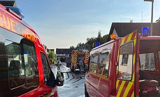 Mit 100 Kräften war die Feuerwehr in Bad Salzuflen im Einsatz, gegen 18.30 Uhr waren die Aufräumarbeiten nach dem Unwetter erledigt. - Foto: Feuerwehr Bad Salzuflen