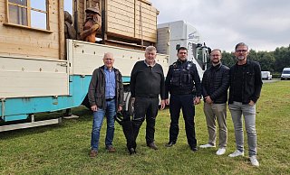 Damit alles seine Ordnung hat und Reinholdi gut über die Bühne geht, haben (von links) Frank Rayczik, Adolf Steuer, Jan Becker, Malte Begemann und Ralf Hammacher gemeinsam ein Sicherheitskonzept erarbeitet. Es wird deutlich mehr Präsenz von Polizei, Ordnungsdienst und privatem Sicherheitsdienst geben. - Astrid Sewing