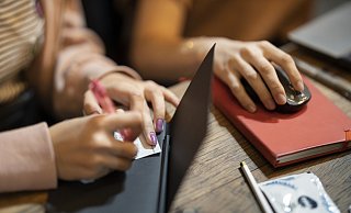 Barntrup möchte 784.000 Euro investieren – unter anderem in besseres WLAN und Computer. Der Haupt- und Finanzausschuss hat das letzte Wort. - Symbolbild: pixabay.com