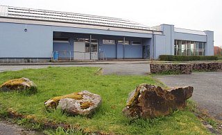 Im Lehrschwimmbecken im Schulzentrum Horn hat ein Kind mit dem Fuß festgesteckt. - Cordula Gröne