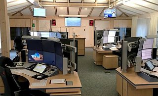 In der Rettungsleitstelle am Lindenhaus in Lemgo klingeln die Telefone, wenn Lipper die "112" wählen. - Kreis Lippe In der Rettungsleitstelle am Lindenhaus in Lemgo klingeln die Telefone, wenn Lipper die "112" wählen. - Kreis Lippe