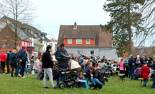 Viel los war bei der Ostereiersuche im Park. - Hans Böhm Viel los war bei der Ostereiersuche im Park. - Hans Böhm