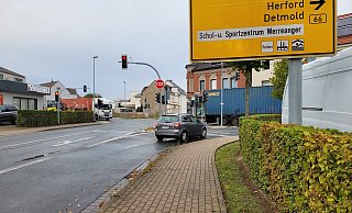 Der Umbau der Kreuzung hat in diesem Bereich etwas gebracht - es gibt weniger Staus. Allerdings hakt es, wenn man weiter stadteinwärts fährt. Die Fraktionen sind sich einig: Die Stadt braucht ein Verkehrskonzept und Ideen für ein Leitsystem. - Astrid Sewing