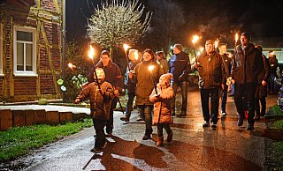 Fackelwanderung des Landwirtschaftlichen Vereins Extertal. - Nicole Ellerbrake Fackelwanderung des Landwirtschaftlichen Vereins Extertal. - Nicole Ellerbrake