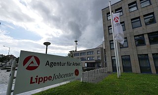 Die Arbeitsagentur Detmold soll nach dem Willen der Bundesagentur künftig zu Paderborn gehören. - Jost Wolf Die Arbeitsagentur Detmold soll nach dem Willen der Bundesagentur künftig zu Paderborn gehören. - Jost Wolf
