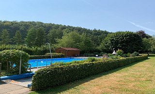 Im Freibad in Hummersen stehen wieder Umbauarbeiten an. - Förderverein Freibad Hummersen Im Freibad in Hummersen stehen wieder Umbauarbeiten an. - Förderverein Freibad Hummersen