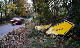 Die Spuren des Unfalls sind noch deutlich zu erkennen. - Leon Stock/Freitag TV Die Spuren des Unfalls sind noch deutlich zu erkennen. - Leon Stock/Freitag TV