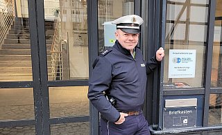 Torsten Krause ist als Bezirksbeamter unter anderem in der Innenstadt unterwegs. - Katrin Kantelberg