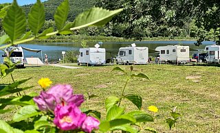 Bis der neue Wohnmobilplatz am Schieder-See eingerichtet werden kann, wird es noch Monate dauern. Jetzt stellt Infinity-Chef Benjamin Krentz der Lokalpolitik seinen neuen Masterplan vor. - Infinity Bis der neue Wohnmobilplatz am Schieder-See eingerichtet werden kann, wird es noch Monate dauern. Jetzt stellt Infinity-Chef Benjamin Krentz der Lokalpolitik seinen neuen Masterplan vor. - Infinity