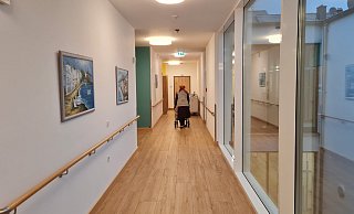 Meeresbrise: Jede Station ist in unterschiedlichen Farben gehalten. - Marianne Schwarzer Meeresbrise: Jede Station ist in unterschiedlichen Farben gehalten. - Marianne Schwarzer