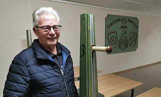 Blickt zurück auf mehr als sechzig Jahre Vereinsgeschichte: Herbert Hohmeier, Vize-Vorsitzender und Gründungsmitglied der Schützenvereinigung Humfeld. - Sylvia Frevert Blickt zurück auf mehr als sechzig Jahre Vereinsgeschichte: Herbert Hohmeier, Vize-Vorsitzender und Gründungsmitglied der Schützenvereinigung Humfeld. - Sylvia Frevert