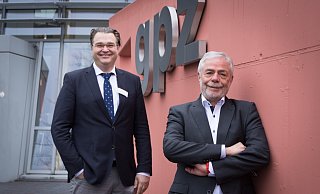 Karl-Eitel John (rechts), Geschäftsführer des Gemeindepsychiatrischen Zentrums, und der ärtztliche Direktor Dr. Ralf Marquard. - Raphael Bartling
