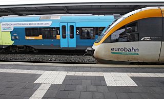 Züge der Eurobahn sind am Dienstag wegen eines Stellwerksausfalls in Oerlinghausen für rund eineinhalb Stunden unter anderem am Bahnhof Lage stehen geblieben. - Bernhard Preuß (Archivbild)