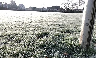 Geht es nach den Ideen der Verwaltung würde auf dem Sportplatz in Ehsren eine neue Grundschule entstehen. Die SPD lehnt das ab. - Thomas Reineke Geht es nach den Ideen der Verwaltung würde auf dem Sportplatz in Ehsren eine neue Grundschule entstehen. Die SPD lehnt das ab. - Thomas Reineke