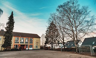 Die Grundschule Hiddesen möchte gegen Vandalismus und Einbrüche künftig eine Videoüberwachung nach Schulschluss einsetzen. - Torben Gocke