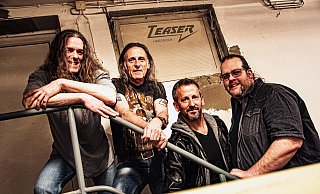 Nils Wunderlich (Gitarre, Gesang), Peter Koch (Bass, Gesang), Michael Seils (Gesang), Kai-Uwe Lange (Schlagzeug) kommen als neu formierte "Teaser" am 1. Juli ins "BarRock". - Bildrechte: Teaser Nils Wunderlich (Gitarre, Gesang), Peter Koch (Bass, Gesang), Michael Seils (Gesang), Kai-Uwe Lange (Schlagzeug) kommen als neu formierte "Teaser" am 1. Juli ins "BarRock". - Bildrechte: Teaser