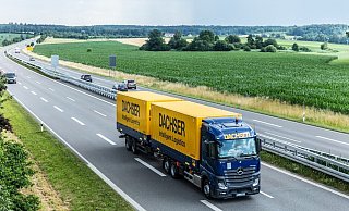 Allein in Lockhausen arbeiten mehr als 330 Menschen für Dachser. - Dachser Deutschland Allein in Lockhausen arbeiten mehr als 330 Menschen für Dachser. - Dachser Deutschland