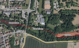 Im Silvaticum soll ein Polder angelegt werden, in den durch eine 550 Meter lange Rohrleitung etwa 6300 Kubikmeter Schlamm-Wasser-Gemisch aus dem Kurparksee gepumpt werden können. - TIM-Online/Bezirksregierung Köln Geobasis NRW Im Silvaticum soll ein Polder angelegt werden, in den durch eine 550 Meter lange Rohrleitung etwa 6300 Kubikmeter Schlamm-Wasser-Gemisch aus dem Kurparksee gepumpt werden können. - TIM-Online/Bezirksregierung Köln Geobasis NRW