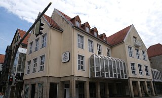 Die Gebäude an der Langen Straße sollen bis spätestens 2023 abgerissen werden. - Sven Koch