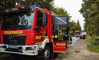 Zu einem Einsatz r&uuml;ckte die Detmolder Feuerwehr aus. - Freitag TV